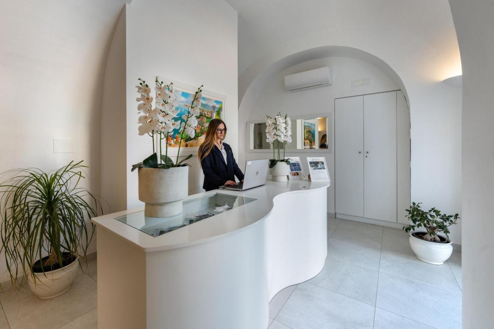 Villa Emanuel White Sorrento Exterior foto